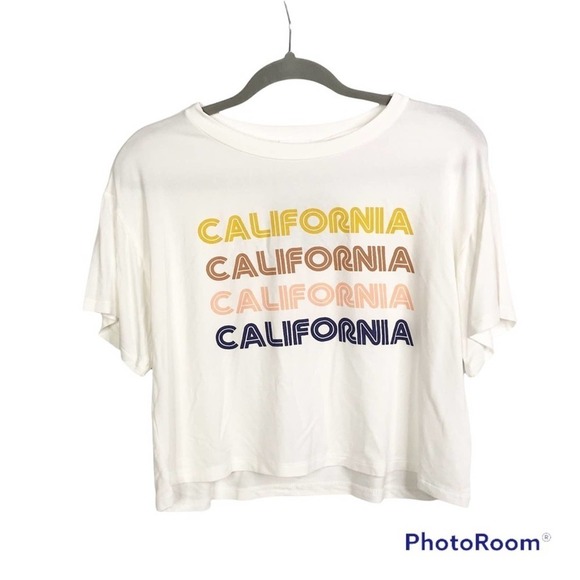 Le Lis California graphic tee crop top short sleeves size M NWT - Picture 1 of 5